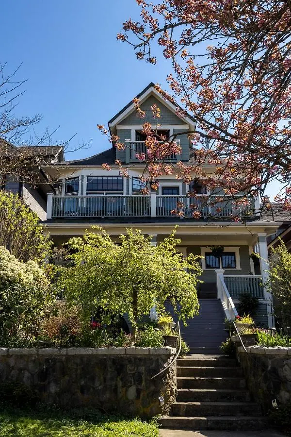 ****  The Ivy On Parker Guest House Vancouver Canada